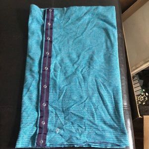 LULULEMON brand new condition - vinyasa scarf